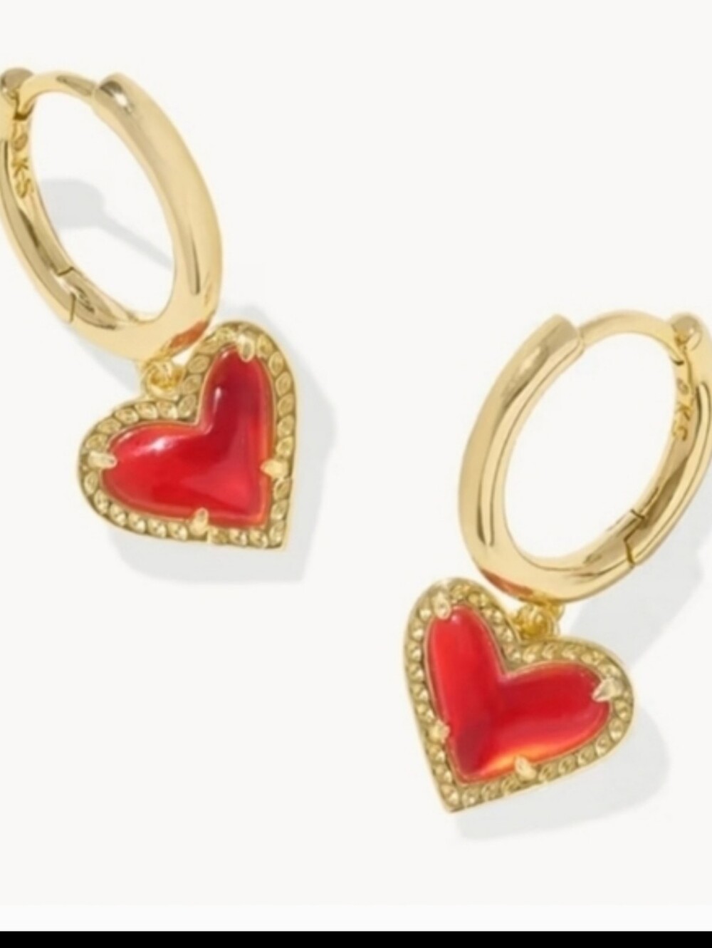Kendra Scott  Ari Heart Huggie Earrings In Red Illusion